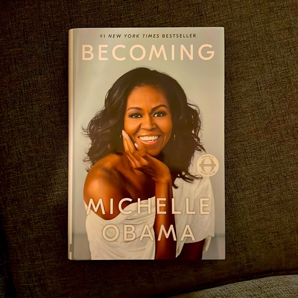 Michelle Obama - Becoming - Picture 1 of 2